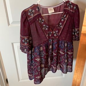 Short sleeved blouse